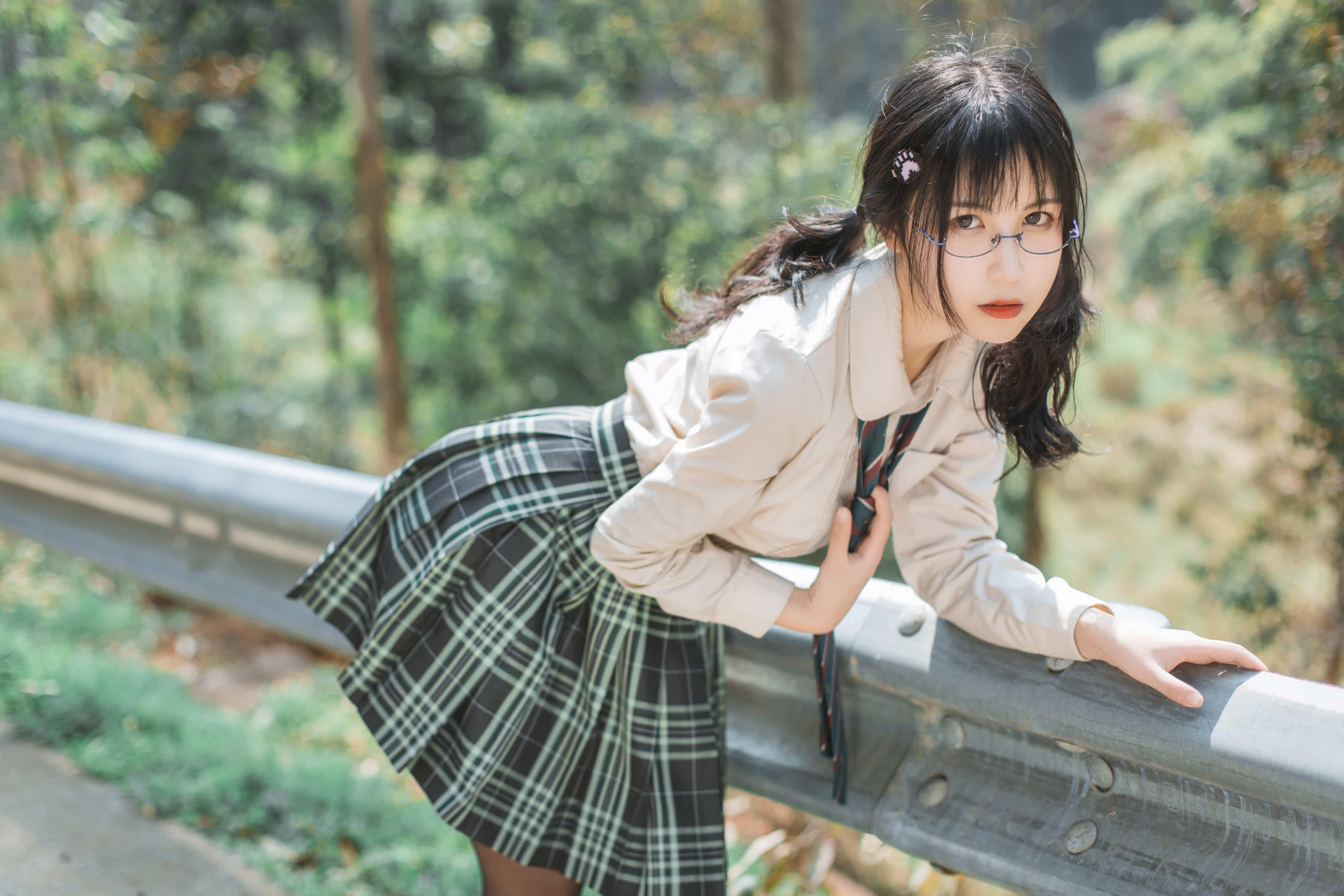 逐月Su 野外露出-小路 45P