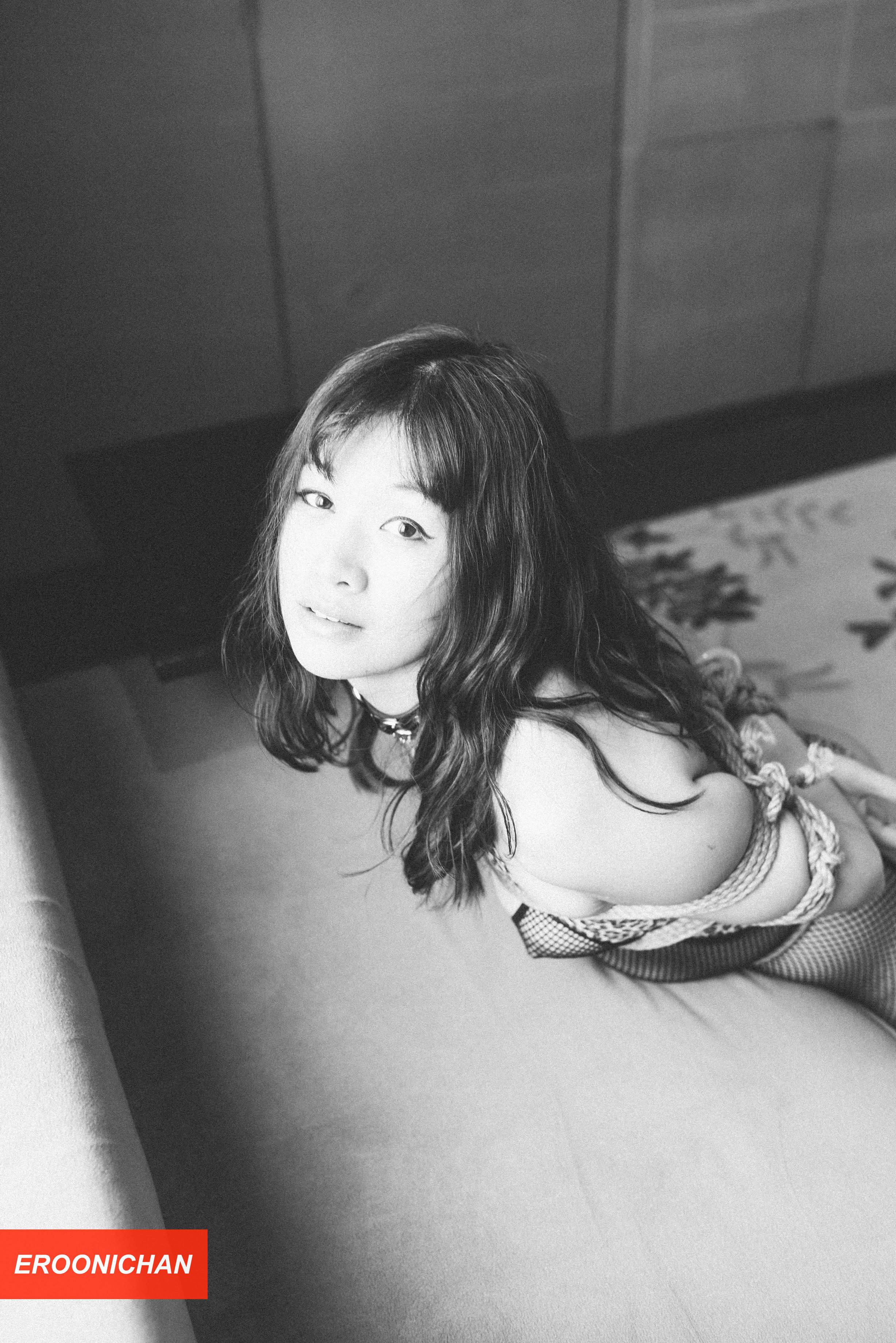 EROONICHAN - Album Ảnh Chuyên Đề: Bản Ghi Điều Chỉnh Ảnh - 41 Trang