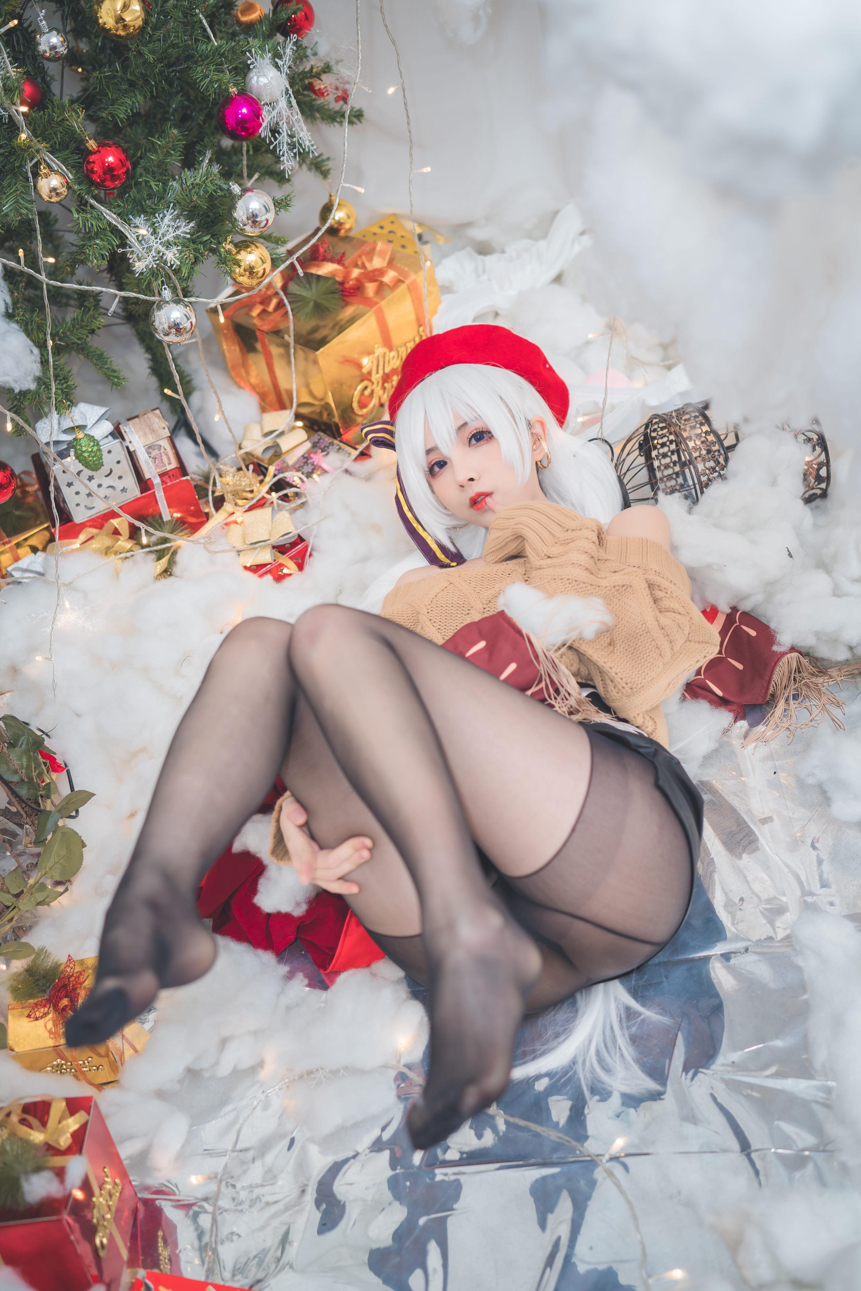 Rioko Liangliangzi - Christmas Bell Belfast 24P