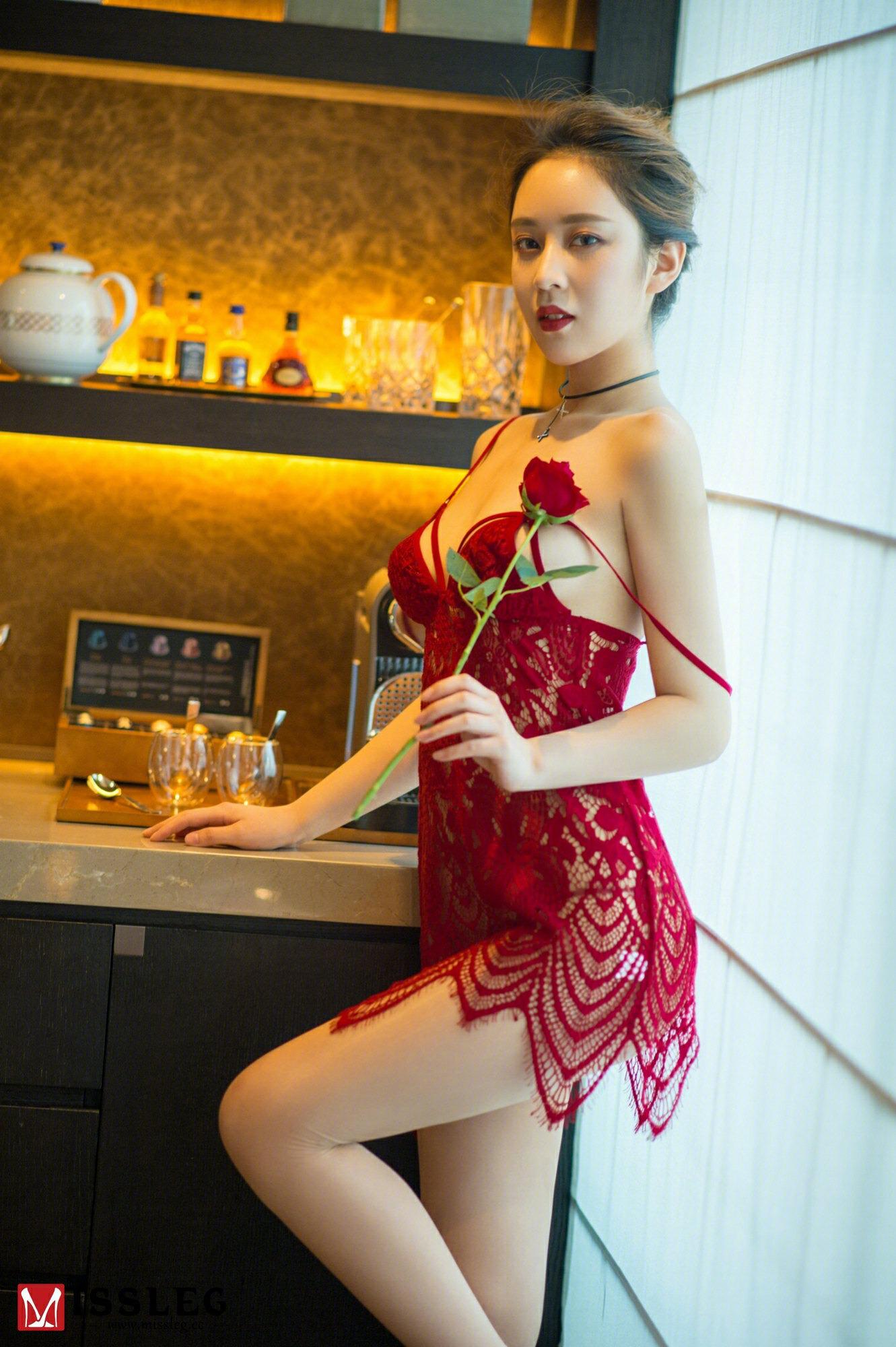 MISSLEG Mật Sơ] Qiao Yilin Câu chuyện hoa hồng ngày Valentine 41P