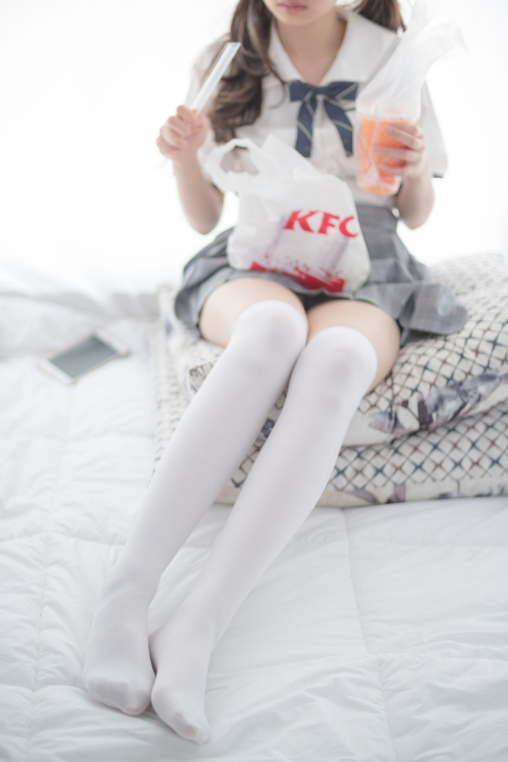 《床上JK白丝》 [森萝财团] R15-009 写真集[84P]