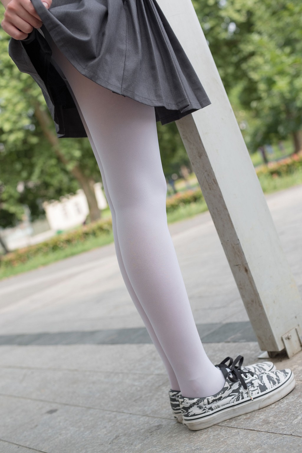 《ไป๋ซือเม่ย์เม่ย์โยวหยวน》 [เซนเลอะไฉ่ทวน] R15-014 หนังสือภาพ[99P