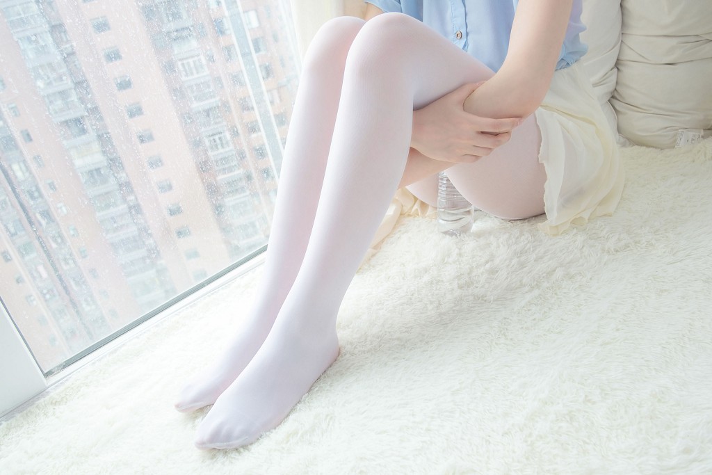 หญิงสาวในม่านบางบนชานหน้าต่าง [เซนโล่วไคถวน] R15-007 หนังสือภาพ[83P