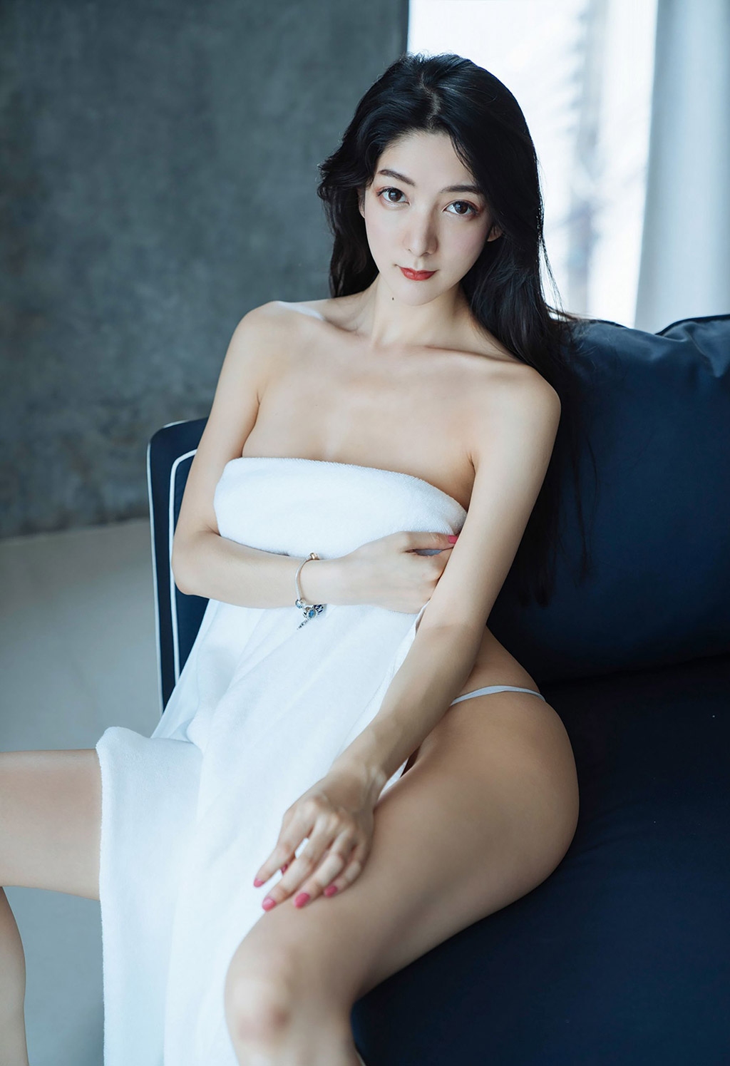 Angela喜欢猫万千风情诱惑人心