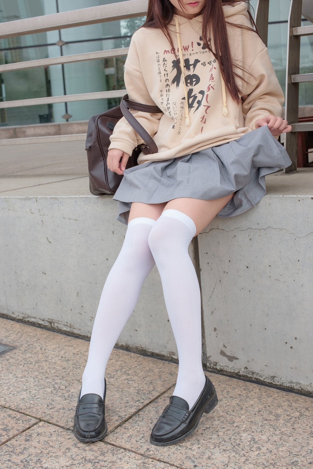 Outdoor White Silk Short Skirt [Sen Luo Consortium] R15-040 Photobook [131P