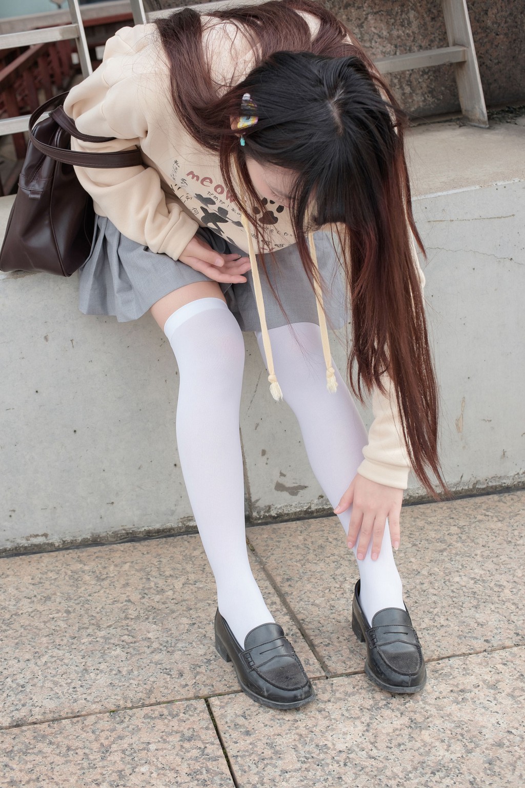 Outdoor White Silk Short Skirt [Sen Luo Consortium] R15-040 Photobook [131P
