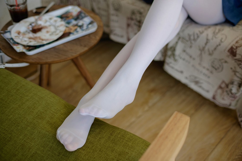 《无法控制的白丝情结》 [森萝财团] R15-021 写真集[71P]