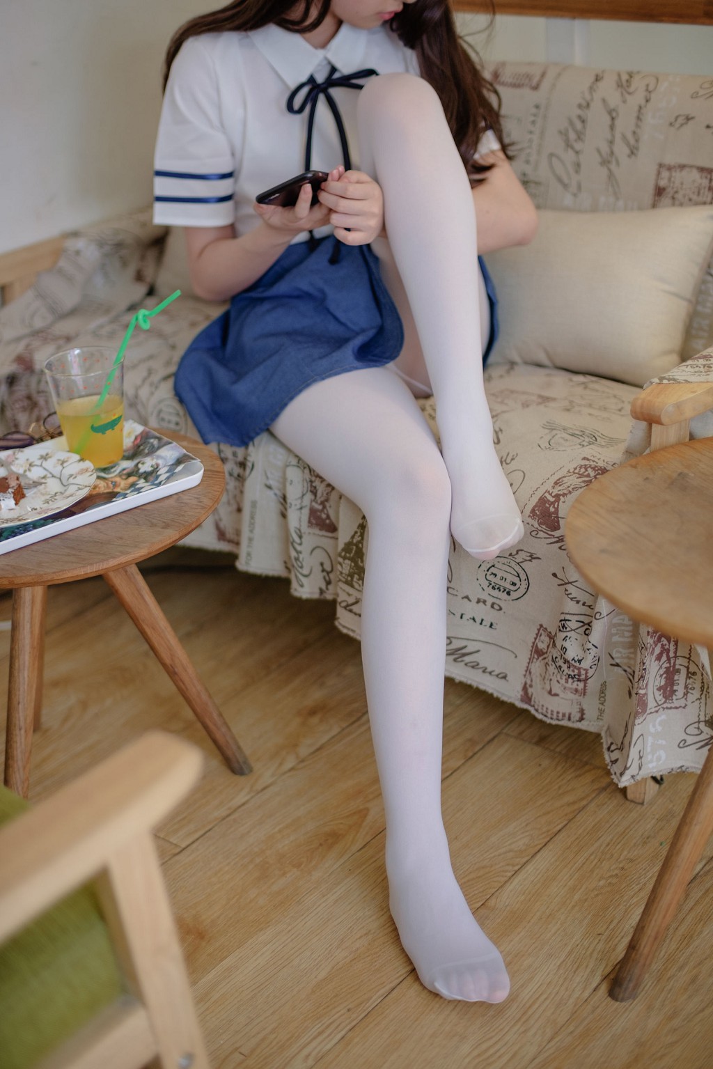 《无法控制的白丝情结》 [森萝财团] R15-021 写真集[71P]