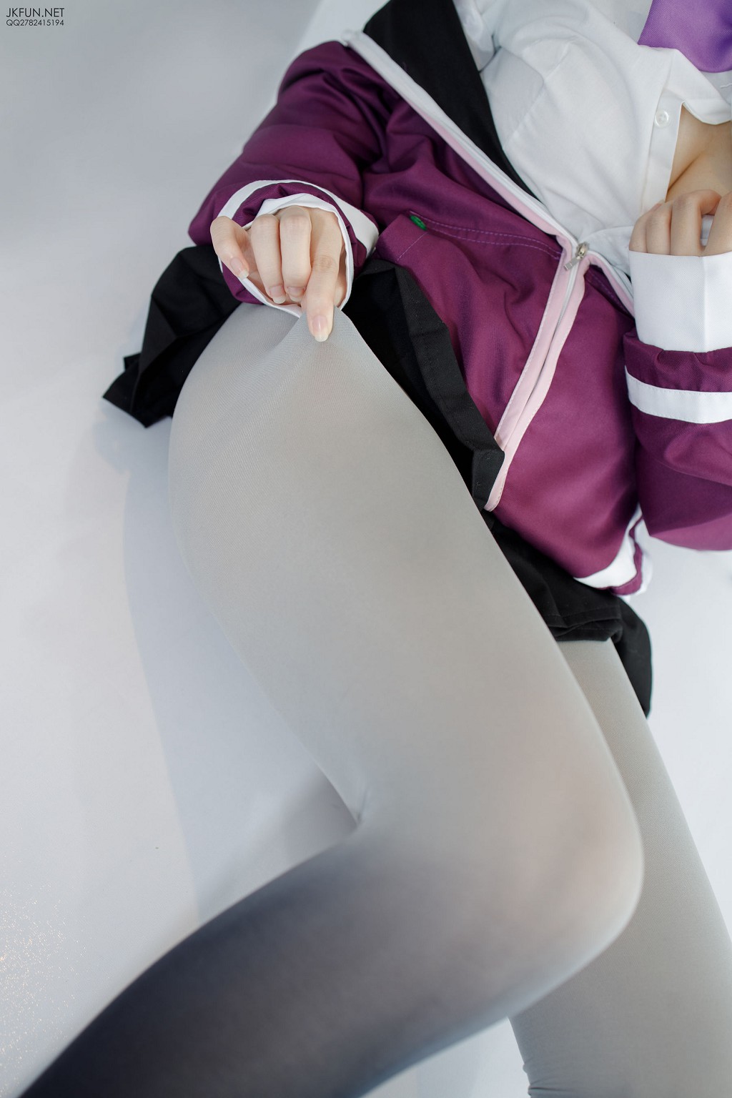 เซวฉิง 《คอสเพลเยอร์》 [เซนลั่วไฉ่ถวน] JKFUN-004 หนังสือภาพ[123P