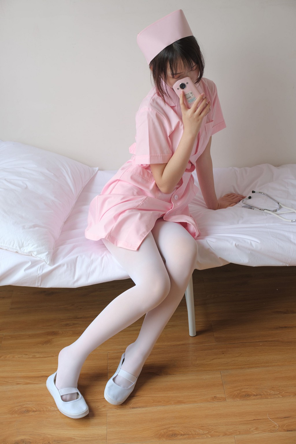 Nurse Little Sister Wearing White Silk [Sen Luo Consortium] X-021 Photobook [167P