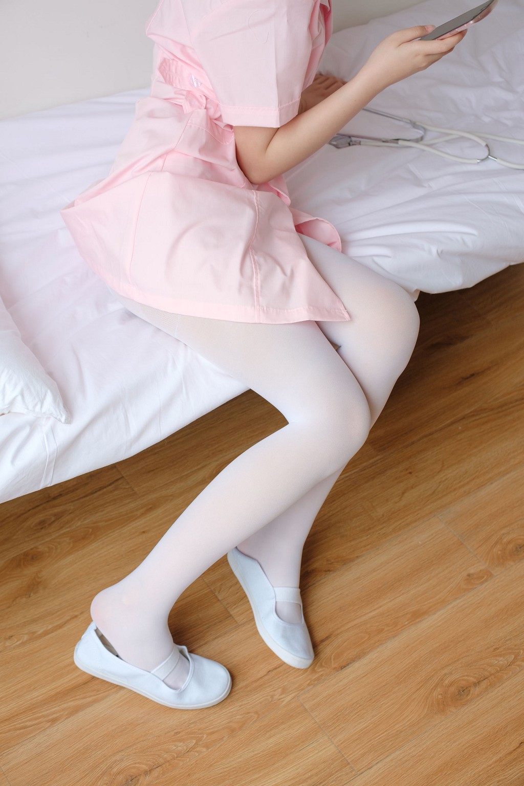 「白絲を着たナースの妹」 [森蘿財団] X-021 写真集[167P
