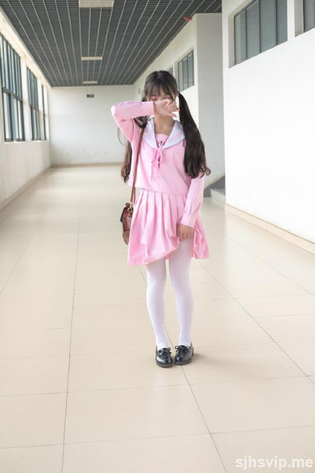 「JK ピンク制服 白ストッキング」 [シンラ財団] X-026 写真集[113P