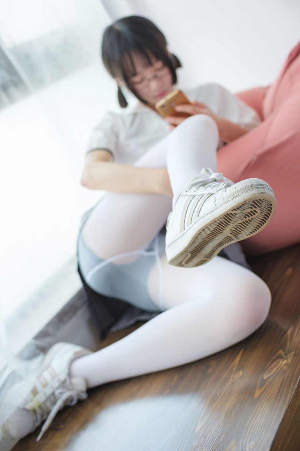 School uniform white silk beautiful foot girl [Senluo Foundation] [BETA-026] Photo collection [78P]