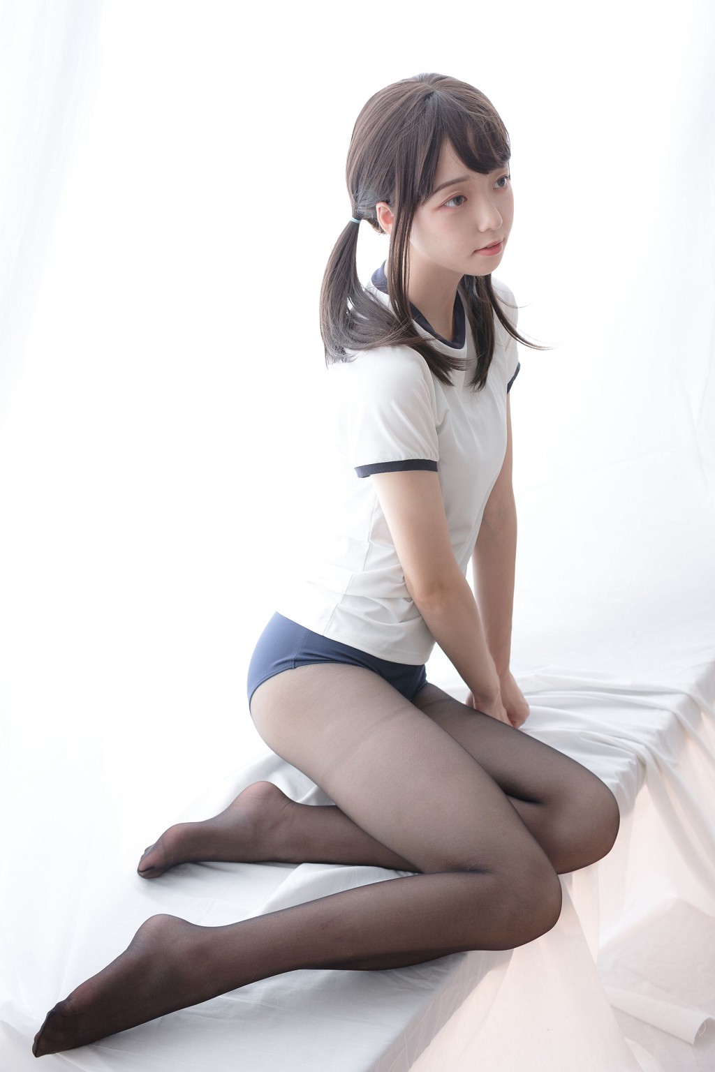เซนโล ไช่ต่วน] เลิฟพลัส-002 ภาพถ่ายถุงน่อง โล่วลาน [110P