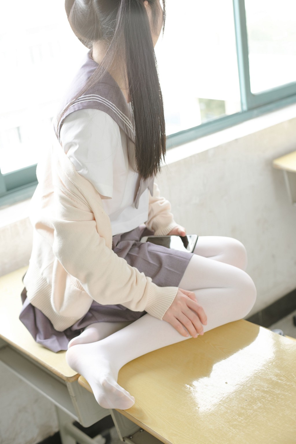 森萝财团：JK校服白丝 X-017 99P