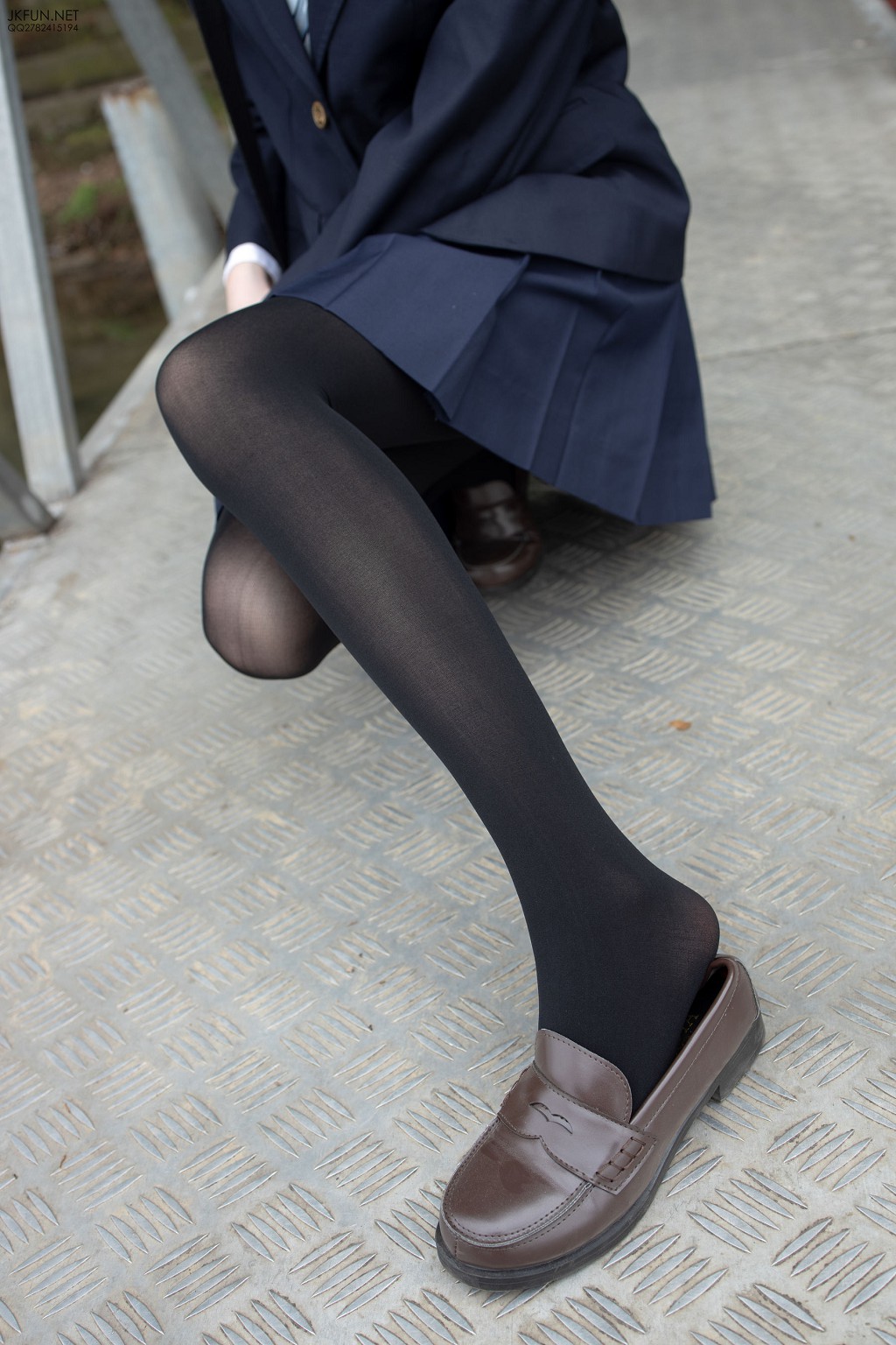 Aika《日系黑丝》 [森萝财团] JKFUN-006 写真集[140P]