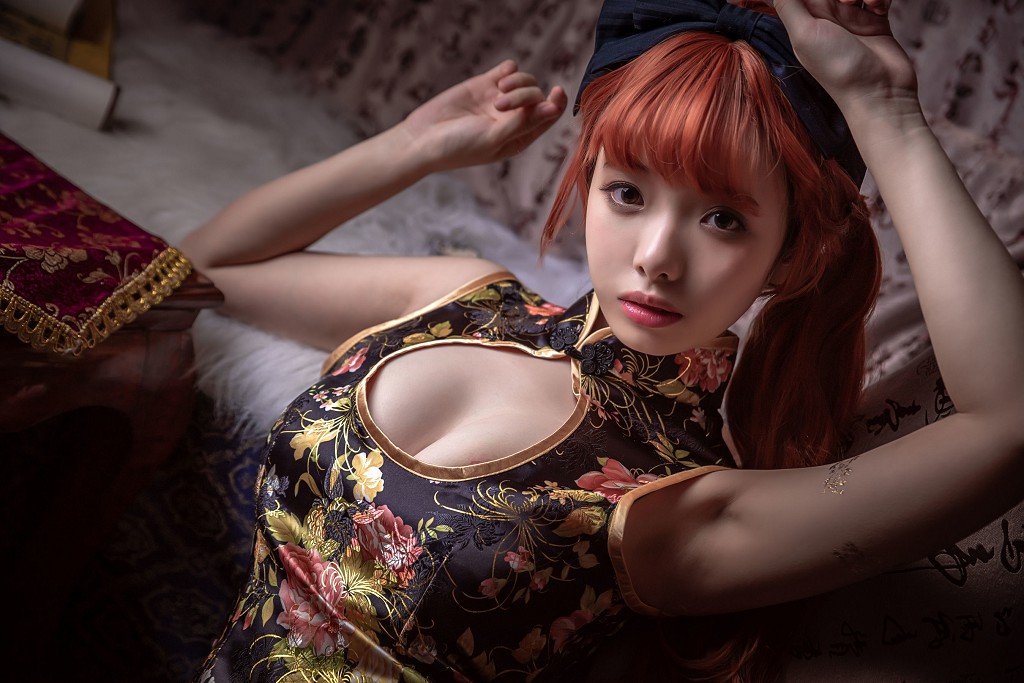 เวิ่นเมย 《อกต่ำเท้าเปล่า》 [COSPLAY ฟูหลี่] หนังสือภาพ [15P