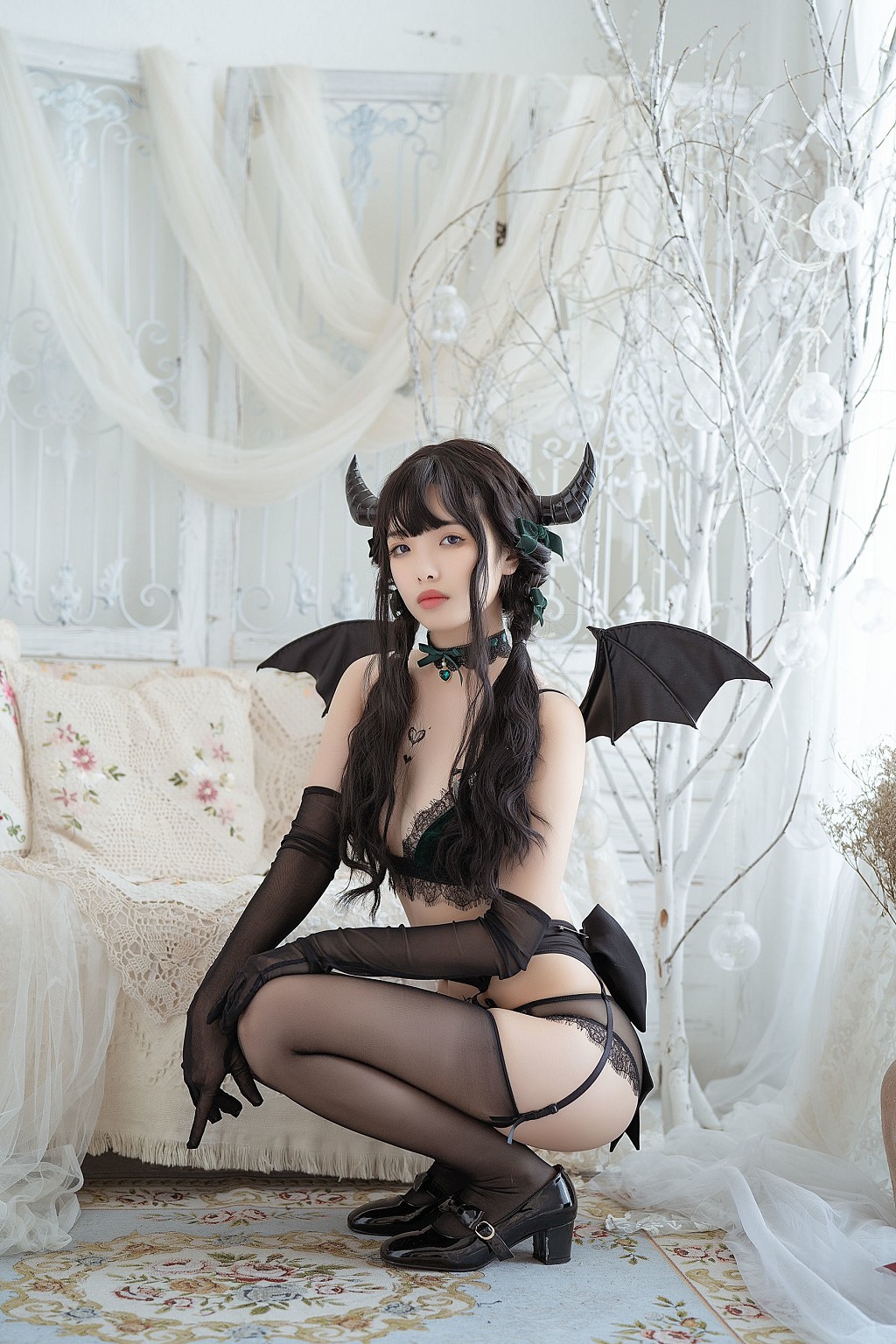 Wen Mei Unreasonable: Succubus Proud Devil [COSPLAY Benefits] Photobook [50P