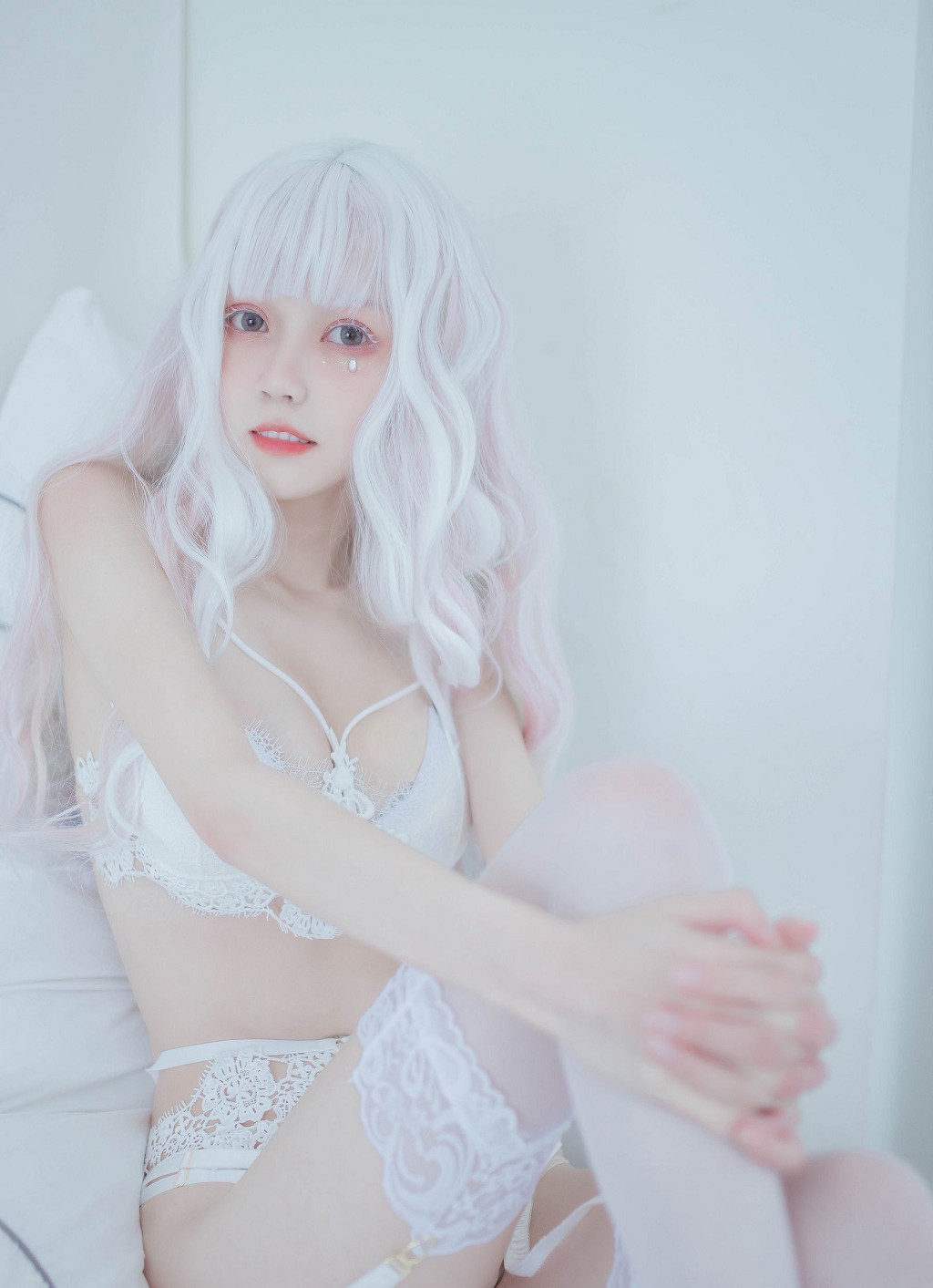你的负卿《白色蕾丝私房》 [COSPLAY福利] 写真集[33P]