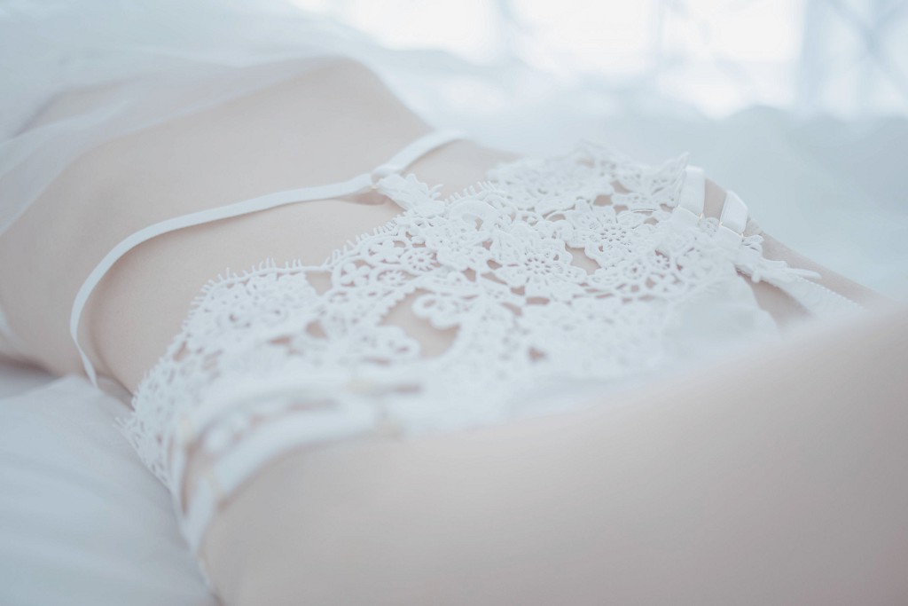 Your Fu Qing's "White Lace Private Room" [COSPLAY Benefits] Photobook [33P