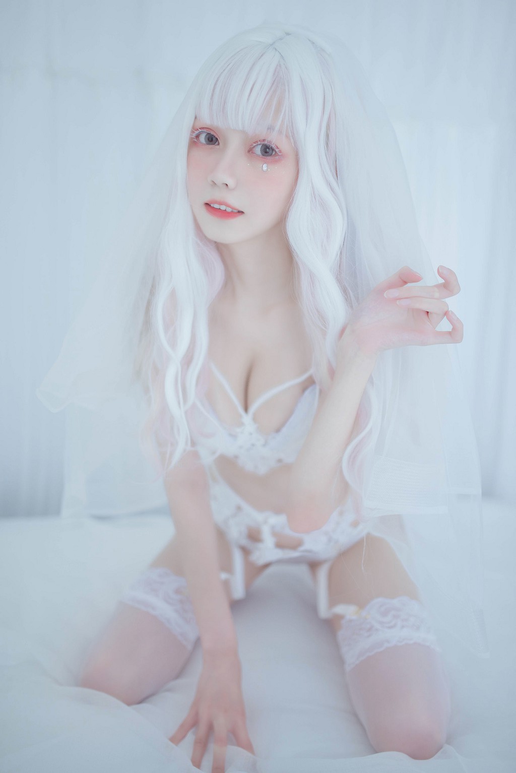 Your Fu Qing's "White Lace Private Room" [COSPLAY Benefits] Photobook [33P