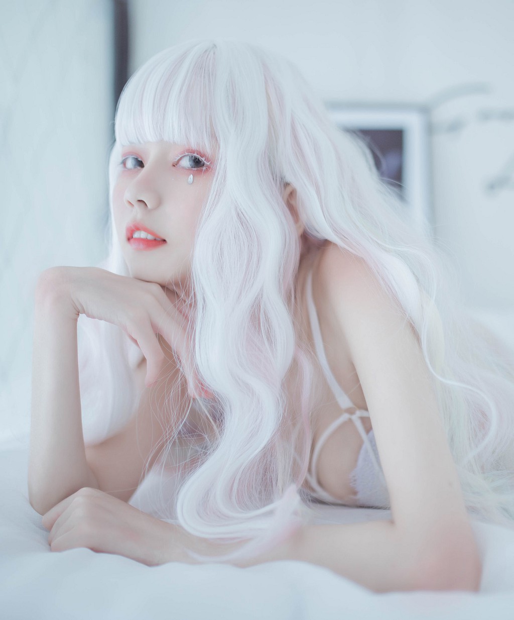你的负卿《白色蕾丝私房》 [COSPLAY福利] 写真集[33P]