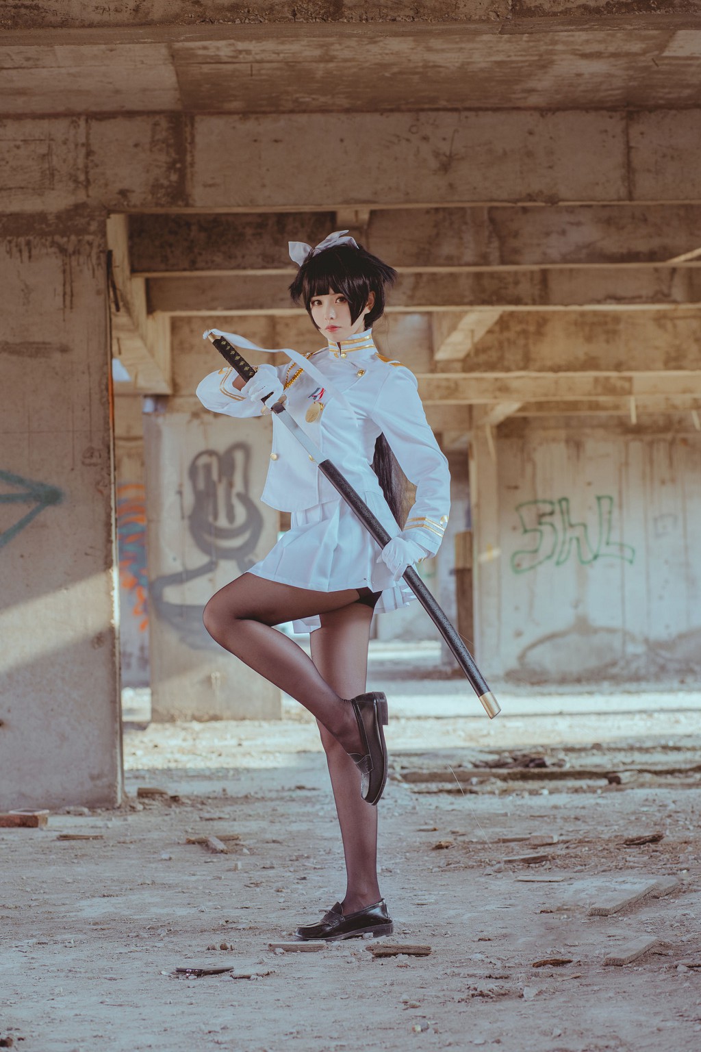 Ono no Imoko w: There is a Mastiff Inside [Cosplay Beauty] Photobook [72P