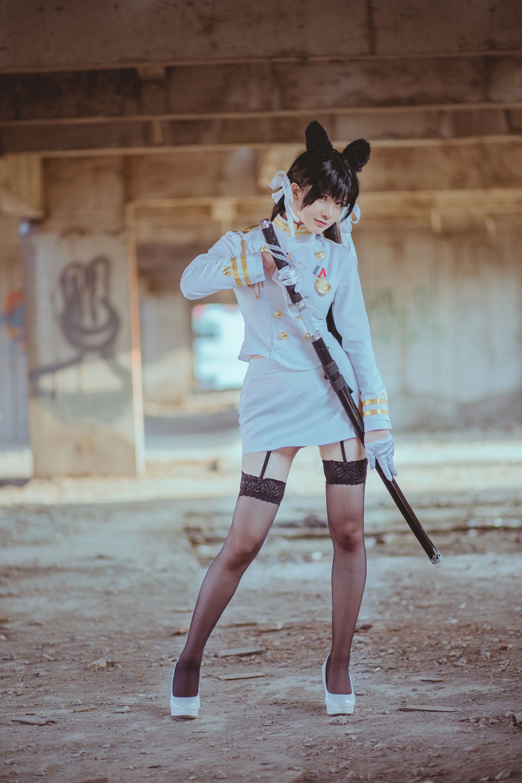 Ono no Imoko w: There is a Mastiff Inside [Cosplay Beauty] Photobook [72P