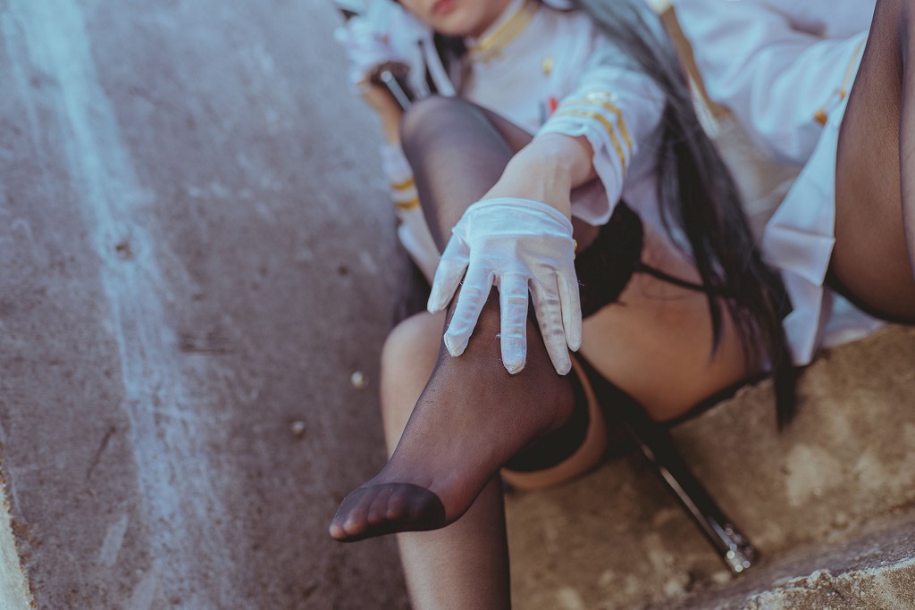 Ono no Imoko w: There is a Mastiff Inside [Cosplay Beauty] Photobook [72P