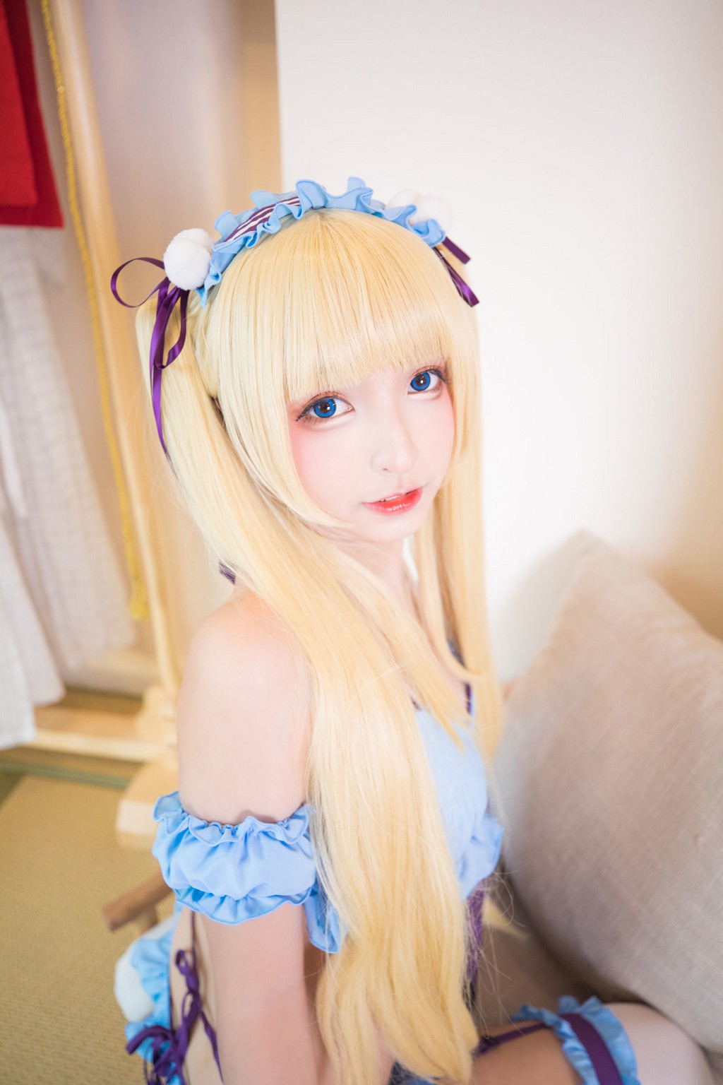 โคเซอร์สาวสวยคาคุราชากะ มาฟุยุ 《มากกว่าแฟน》 [คอสเพลย์สาวสวย] หนังสือภาพ [150P