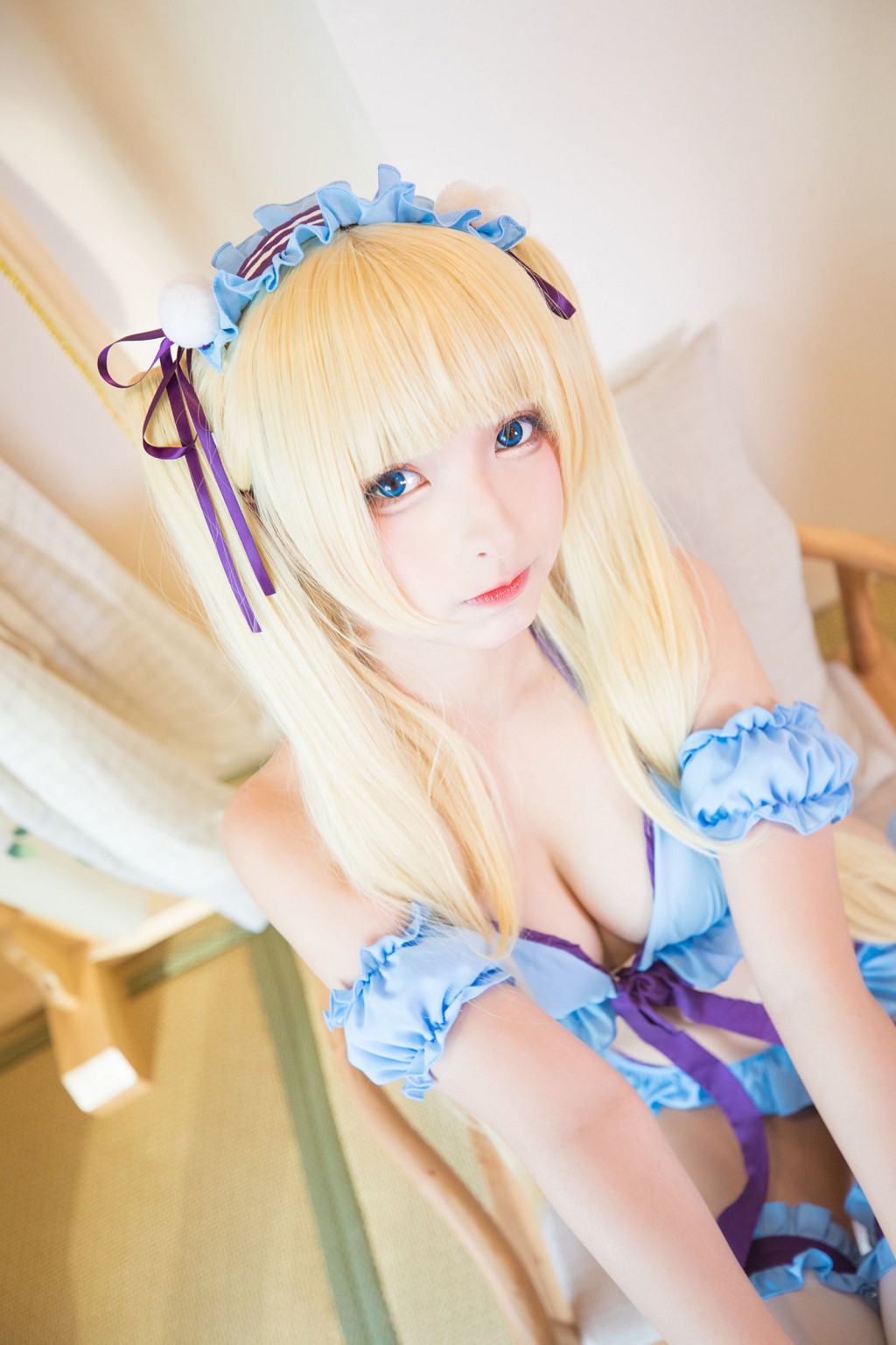 โคเซอร์สาวสวยคาคุราชากะ มาฟุยุ 《มากกว่าแฟน》 [คอสเพลย์สาวสวย] หนังสือภาพ [150P