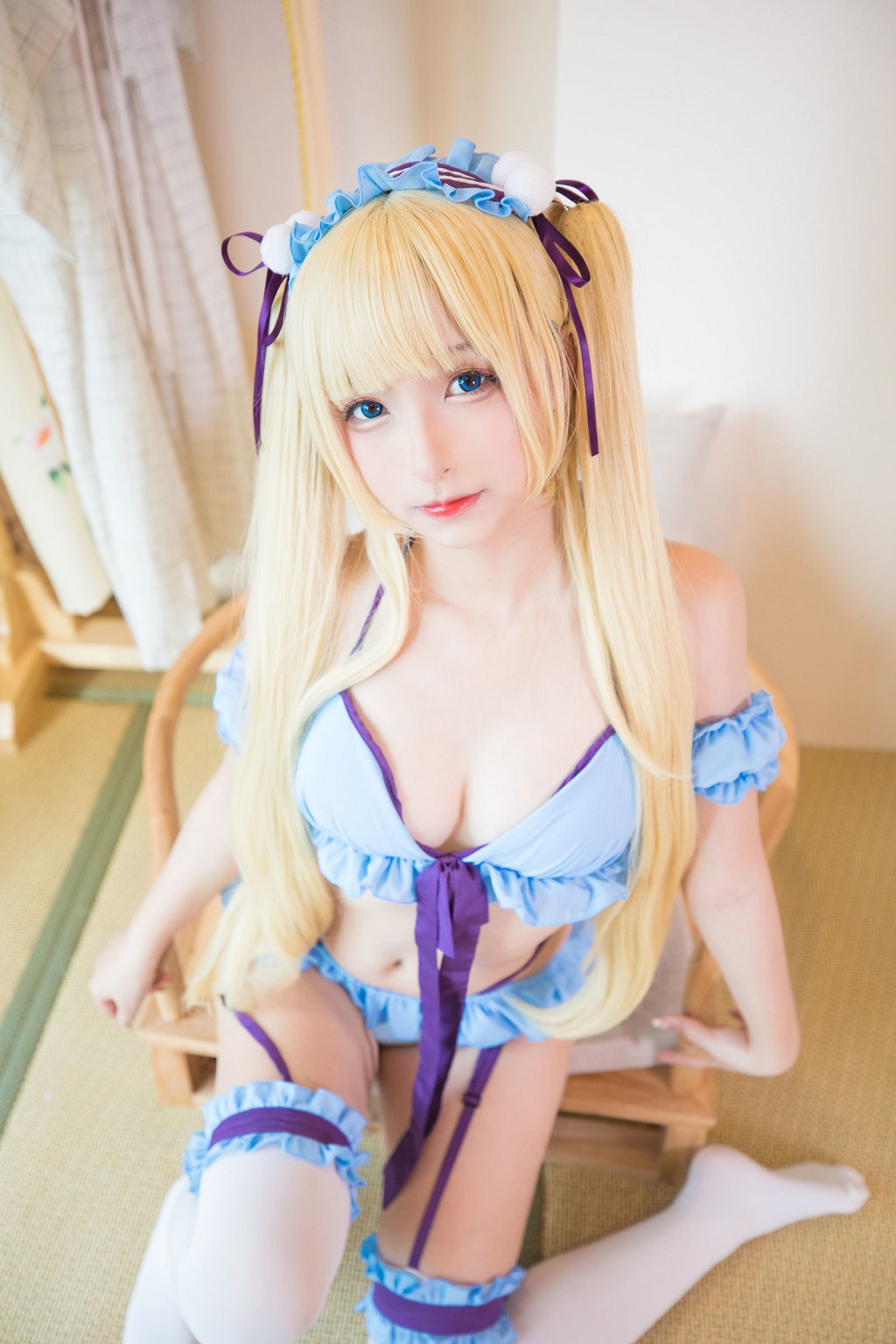 โคเซอร์สาวสวยคาคุราชากะ มาฟุยุ 《มากกว่าแฟน》 [คอสเพลย์สาวสวย] หนังสือภาพ [150P