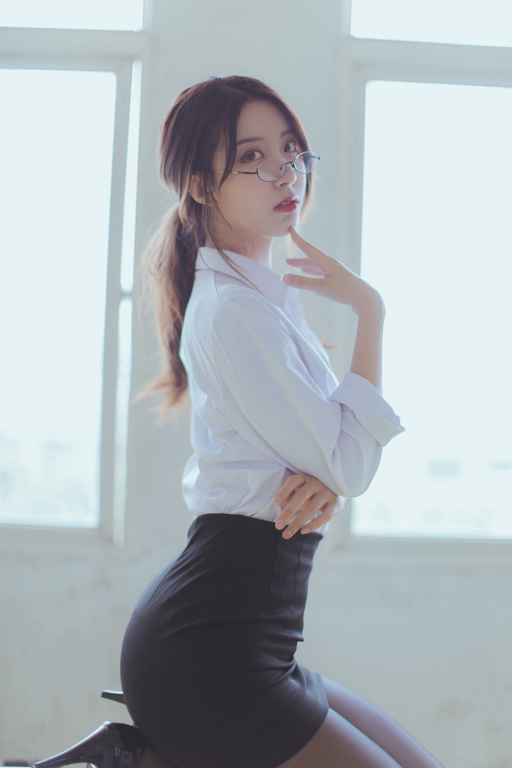 Coser Kurokawa "Black Silk Teacher" [Cosplay Welfare] Photobook [43P