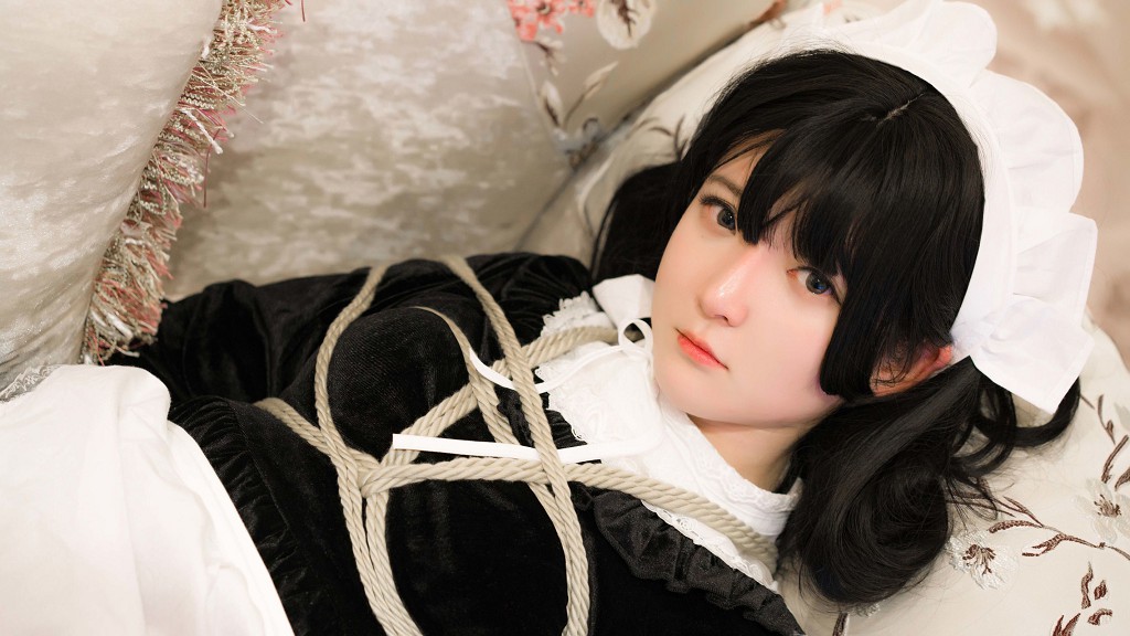 一小央泽《束缚》 [COSPLAY摄影] 写真集[31P]