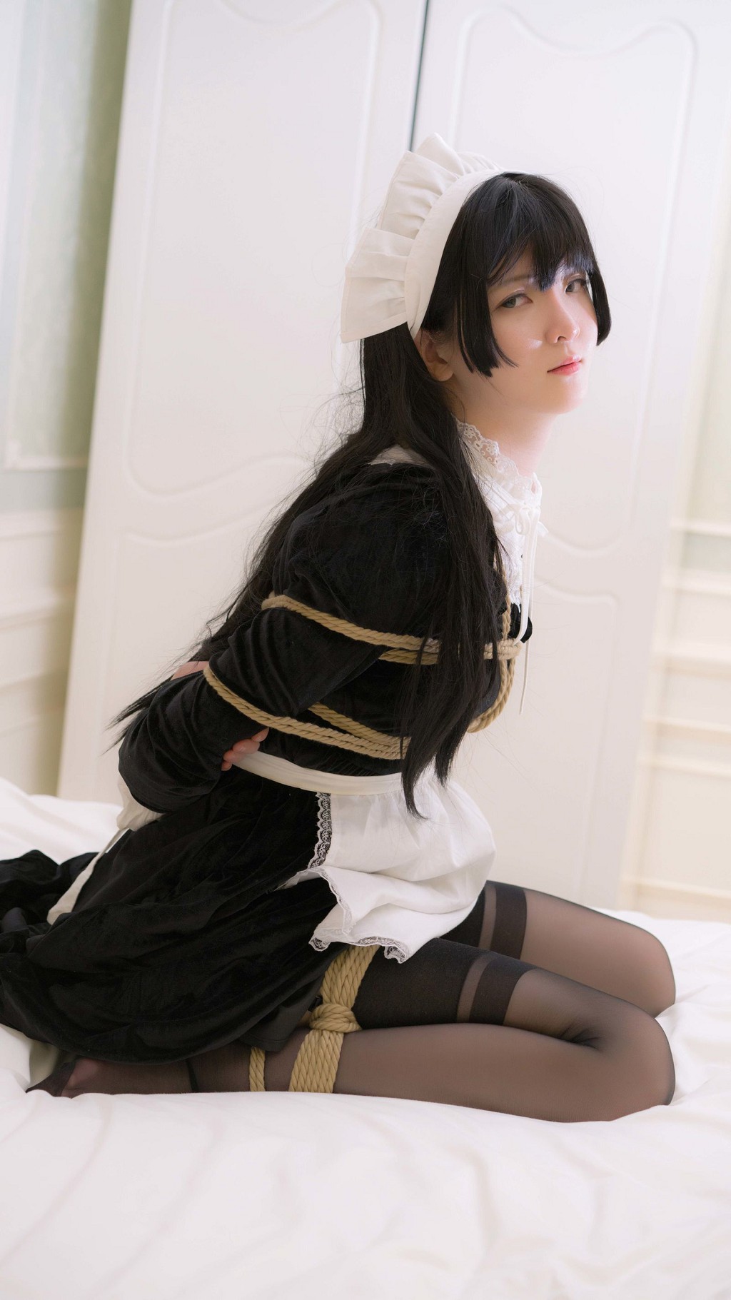 อีเซี่ยวหยางเจ๋อ 《ชุฟู่》 [คอสเพลย์ ถ่ายภาพ] หนังสือภาพ [31P