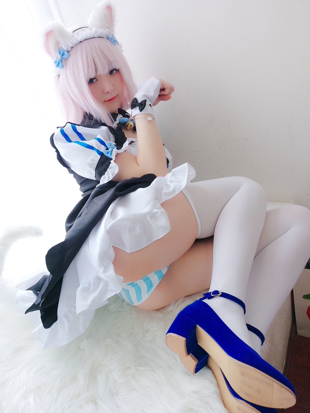 อีเซี่ยวหยางเจ๋ 《แมวสาวเซียงจือหลาน》 [คอสเพลย์สาวสวย] หนังสือภาพ[35P