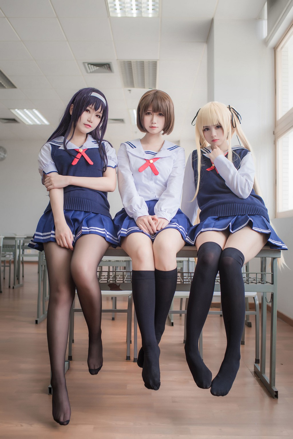 白金Saki 《校服》 [COSPLAY福利] 写真集[29P]