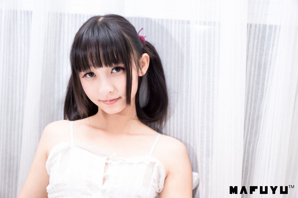 คาคุราชากะ มาฟุยุ 《ซีรีส์เล็บแมวไหมขาว》 [COSPLAY สาวสวย] หนังสือภาพ [100P