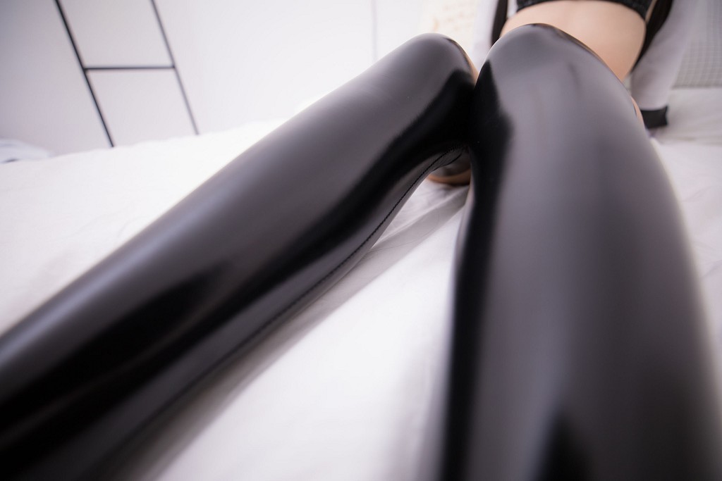 神楽坂真冬《ATAGO-LATEX VER (胶袜)》 [福利COSPLAY] 写真集[150P]