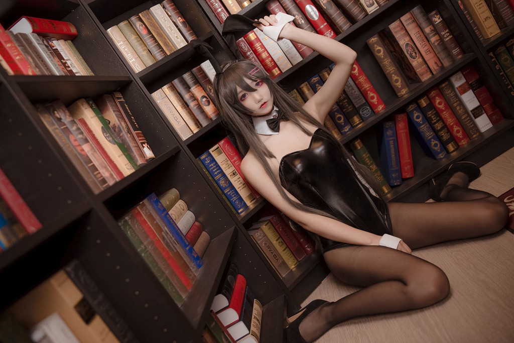 โกโมริ เฮียคคิ《ซากุระจิมะ ไม กระต่ายสาว》 [โคสเพลย์ สาวสวย] หนังสือภาพ[38P