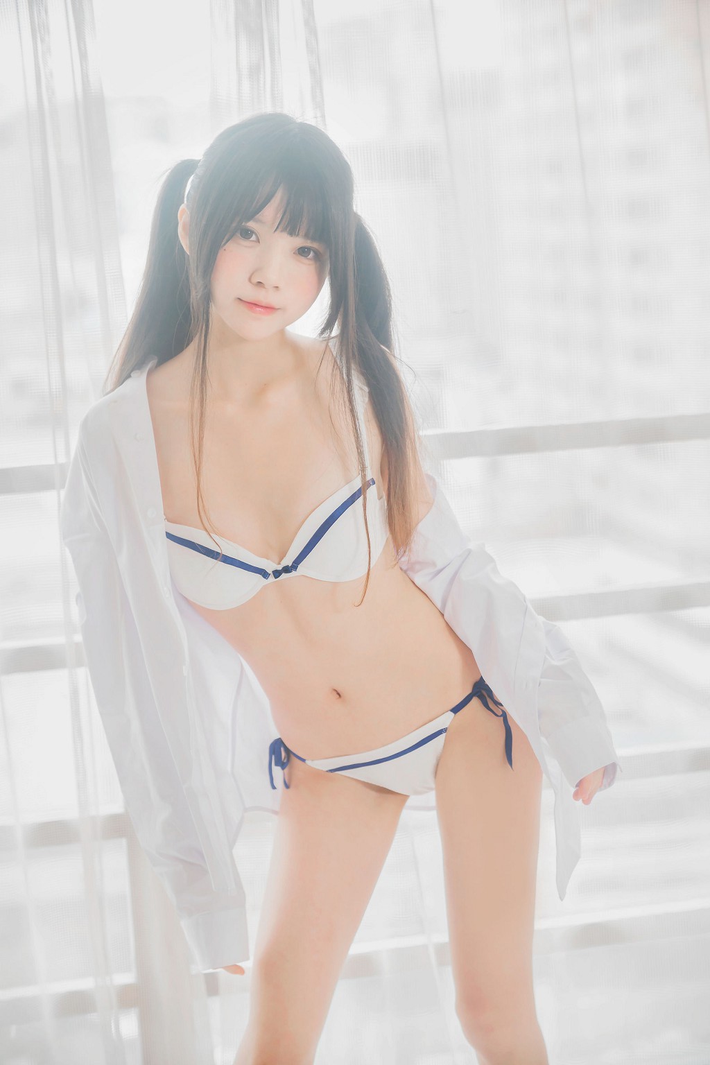 桜桃喵 《白衬衫双马尾》 [萝莉COS] 写真集[47P]