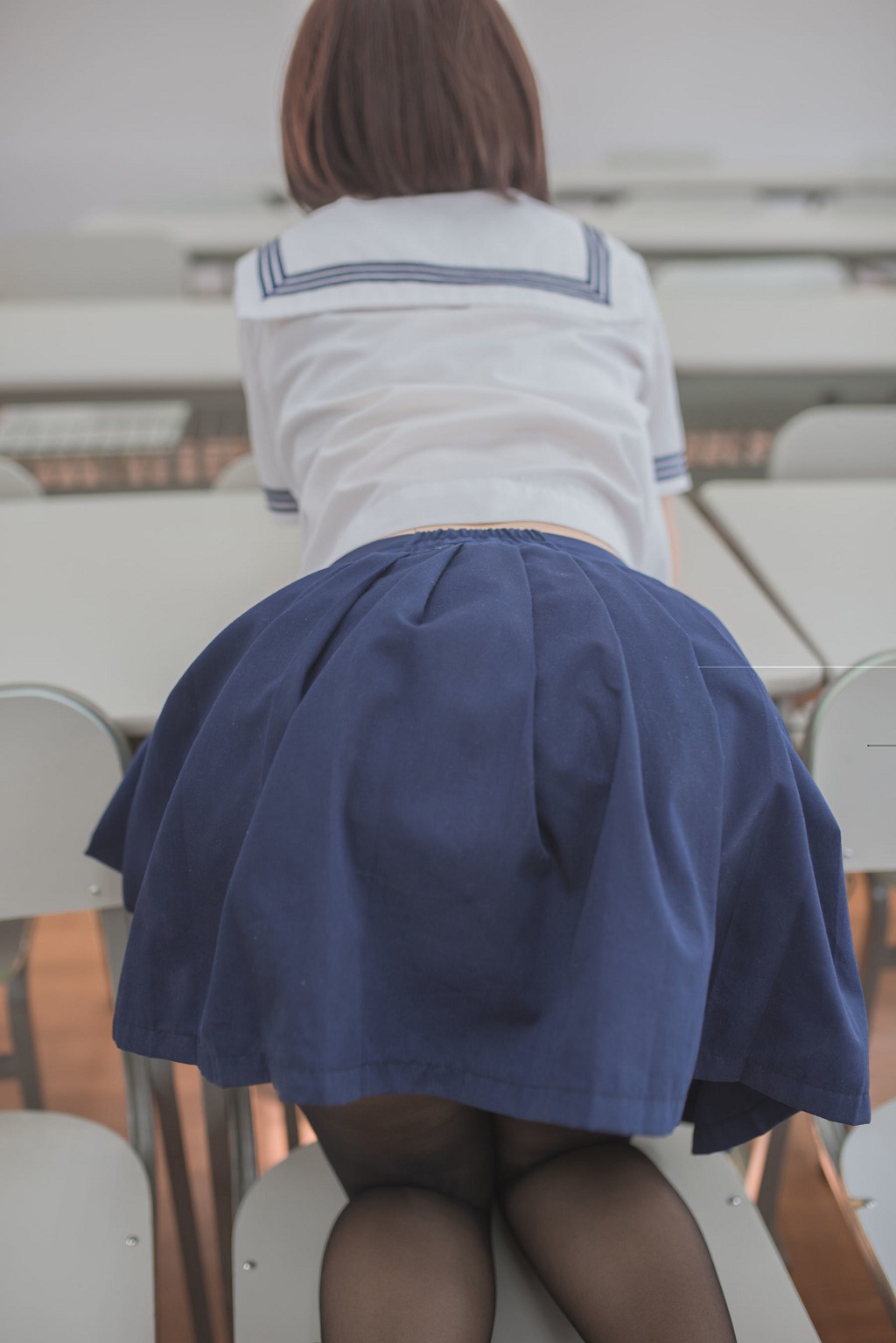 Bai Jin Saki "Mushroom Head Black Silk JK" [Cosplay Welfare] Photo Book [26P