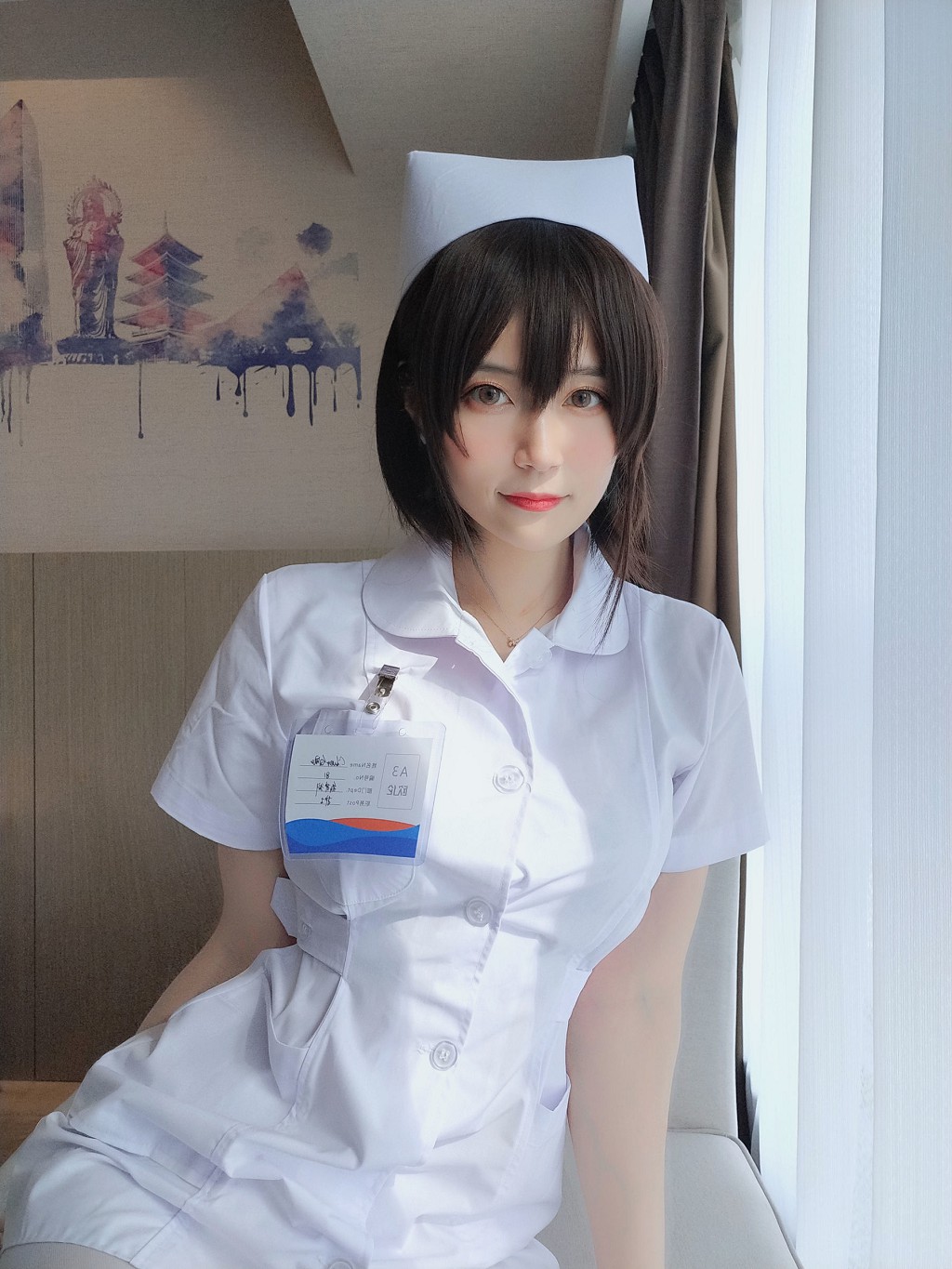 ไปยิน81 "พยาบาลผมสั้น" [Cosplay สาว] หนังสือภาพ[37P