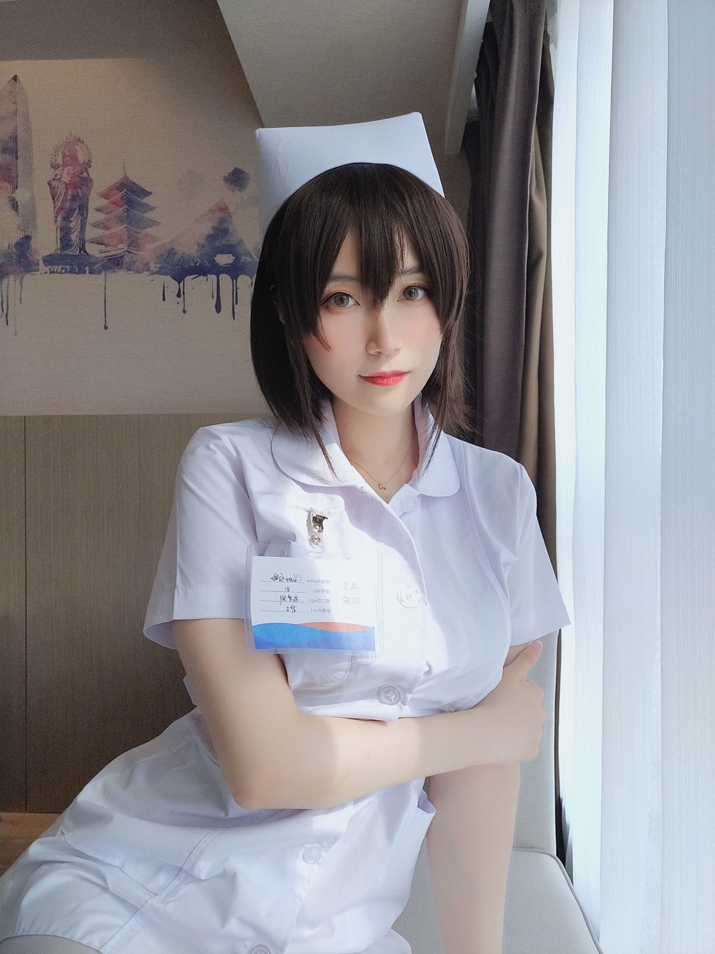 ไปยิน81 "พยาบาลผมสั้น" [Cosplay สาว] หนังสือภาพ[37P