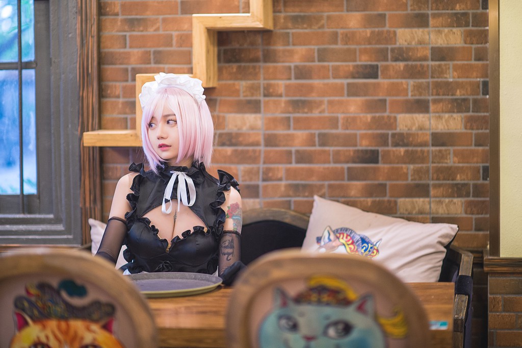 COSER洛丽塔大哥《女仆 灰衬衫 护士》 [Cosplay美女] 写真集[40P]