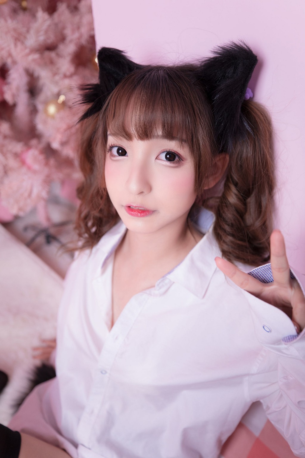 COSER Kagurazaka Mafuyu "The Sound of Desire" [Welfare Cosplay] Photo Book [150P