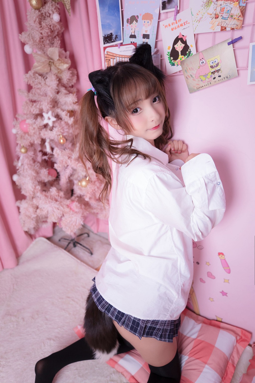 COSER Kagurazaka Mafuyu "The Sound of Desire" [Welfare Cosplay] Photo Book [150P