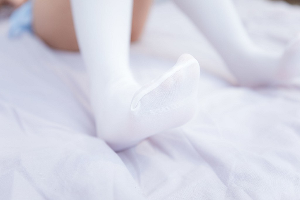 COSER Kagurazaka Mafuyu "The Sound of Desire" [Welfare Cosplay] Photo Book [150P