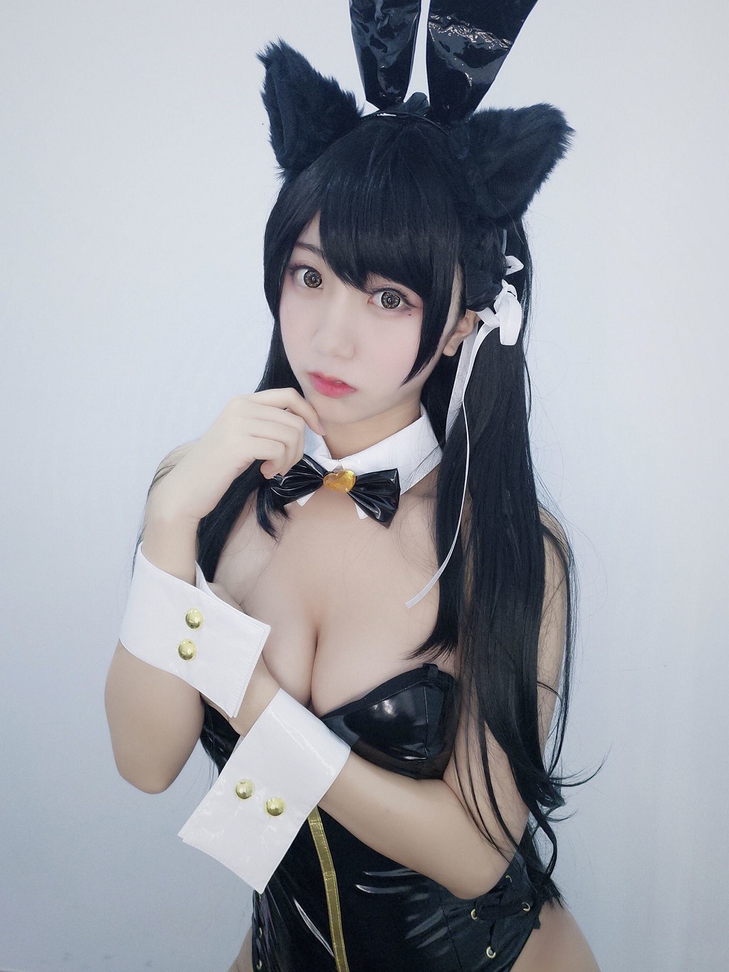 COSER 흑천 《아이탕 토끼 여인 작은 악마 치파오》 [코스플레이 소녀] 사진집 [36P