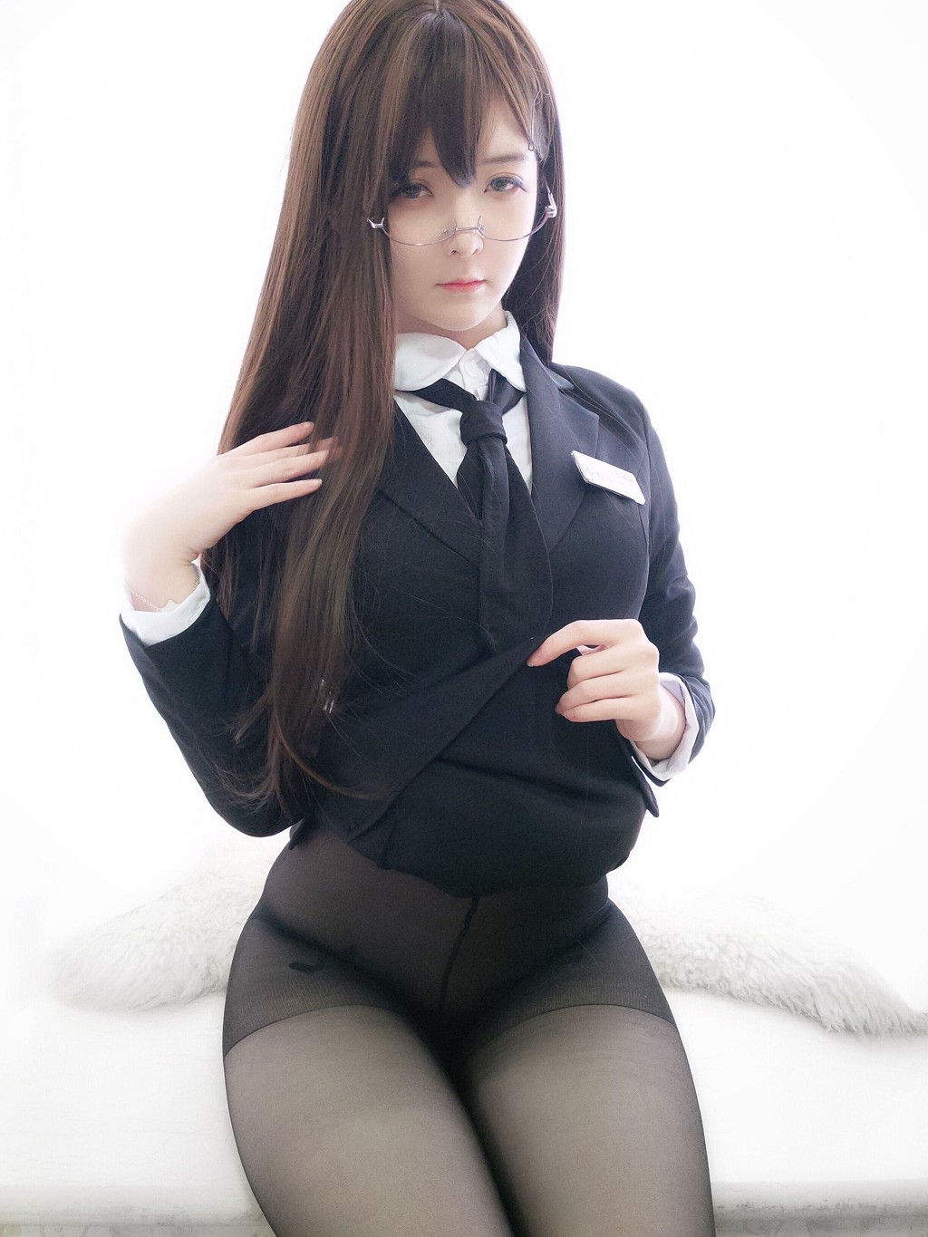 Yi Xiao Yang Ze: Assistant Sister [Cosplay Beauty] Photobook [51P